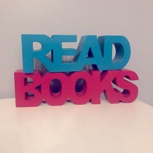 READ BOOKS wooden blocks